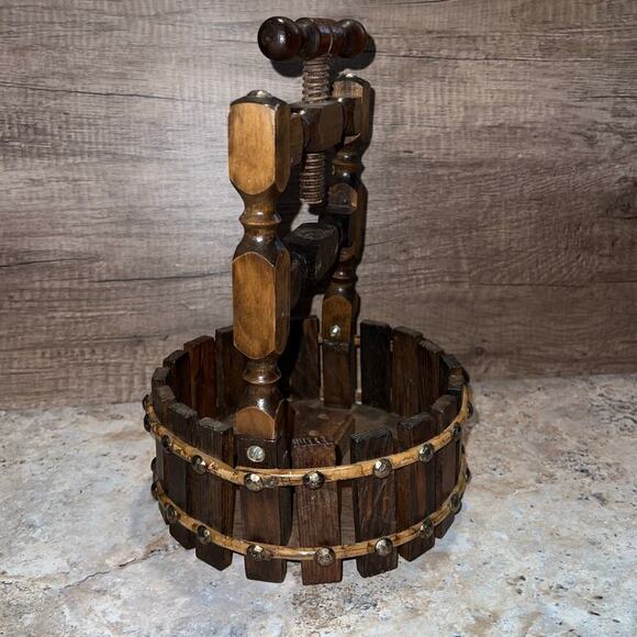 Vintage Corkscrew Wood Wishing Well Wooden Barrel with Turn Screw Nutcracker - Picture 2 of 9